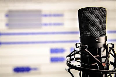 Prendé la web: crece la movida de la radio online y podcasts