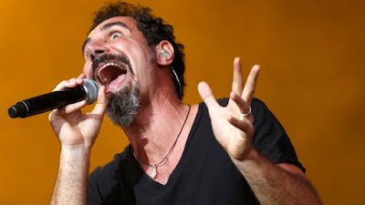 El vocalista de System of a Down compuso una nueva canción política