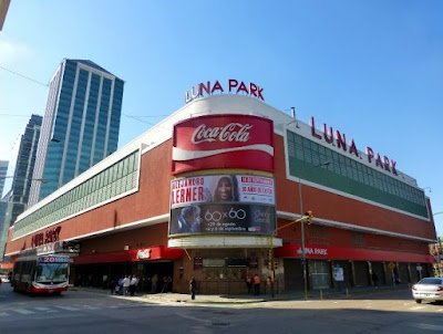 El gobierno porteño inhabilitó el Luna Park: enojo y shows cancelados