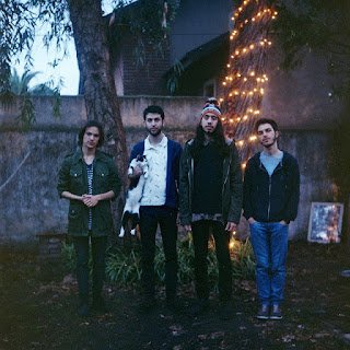 Los Árboles presentan su primer vídeo «About you»