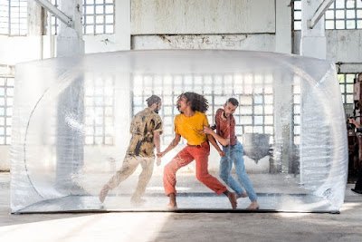 Después de su paso por Madrid y el Festival Emergente se estrena «Dentro» en Bravard
