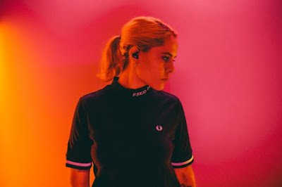 Lucia Tacchetti colabora en el nuevo EP de Javiera Mena