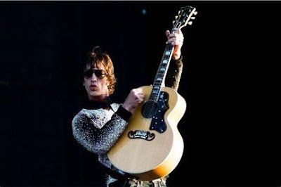 Richard Ashcroft estrenó su versión de una canción de John Lennon