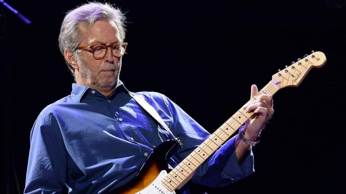 Eric Clapton insiste en su ataque a las vacunas, lanzó una canción contra las políticas sanitarias