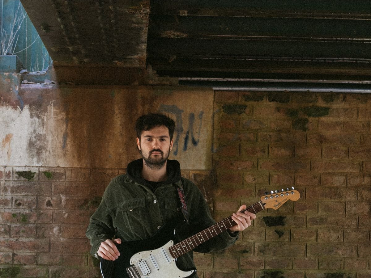 Nuevo tema de Agustín Ruiu
