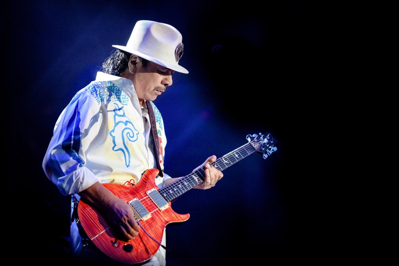 Carlos Santana lanzó su esperado álbum “Blessing and miracles”