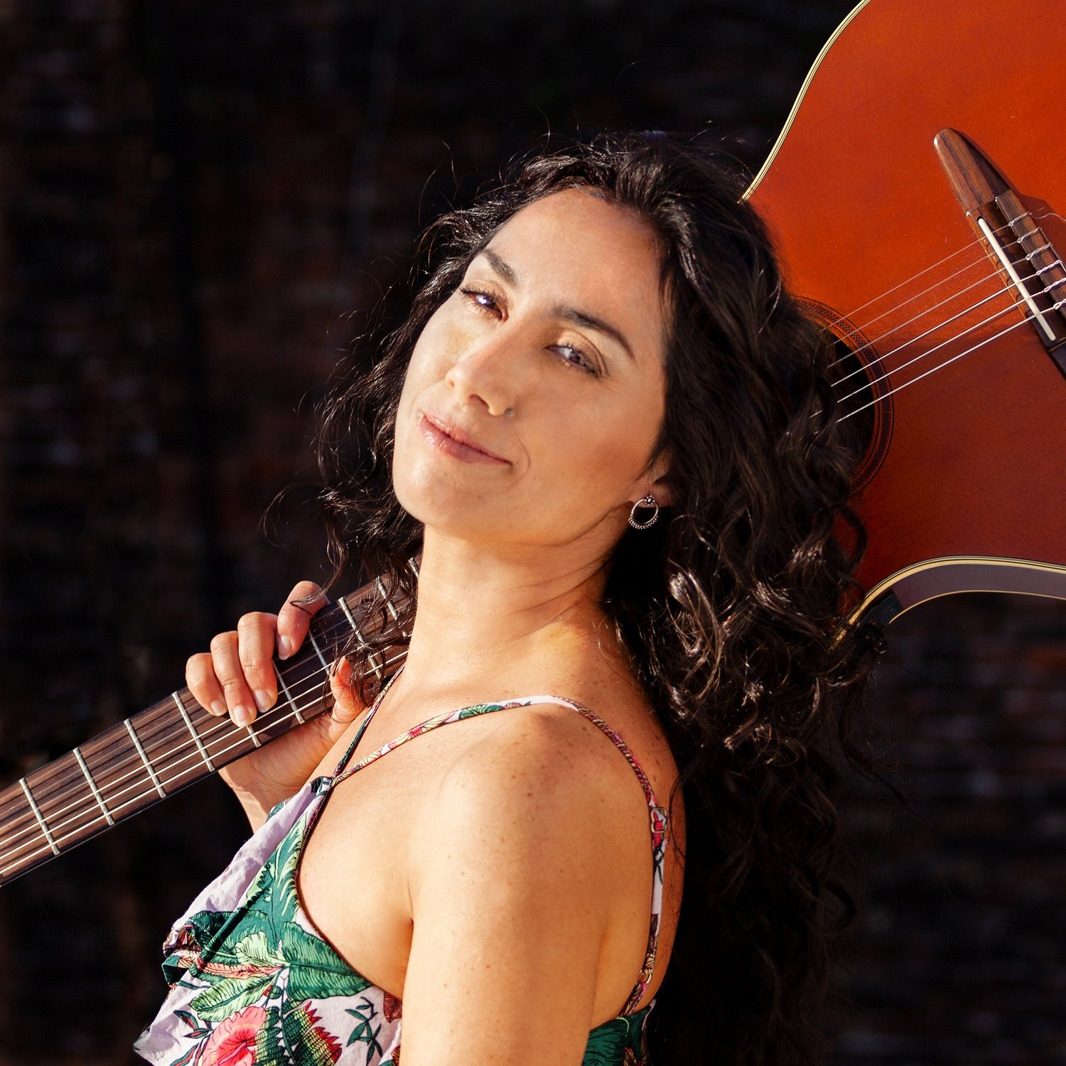 Mora Mesón presenta «Libre», su nuevo single