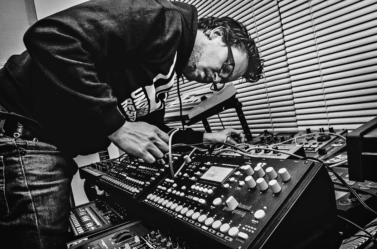 Deadwalkman inaugura el año con «Work Dat Body»