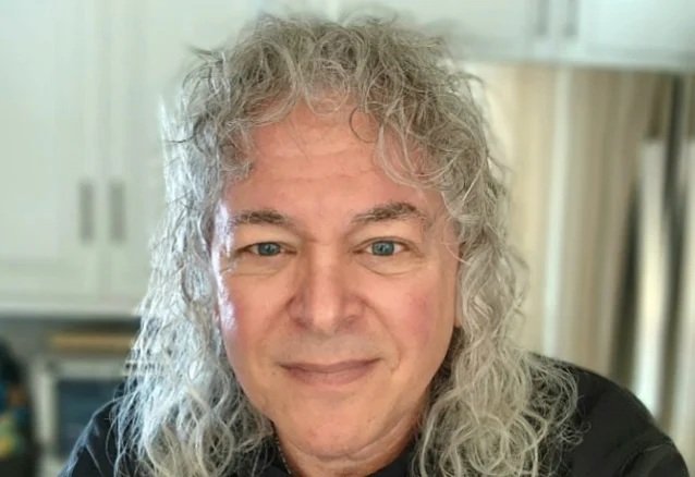 Dave Meniketti, líder de Y&T, se encuentra en «remisión total» tras luchar contra un cáncer de próstata