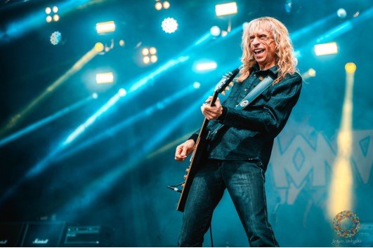 Saxon anuncia nuevo guitarrista para la gira