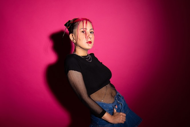 Abril Oxalde presenta su nuevo disco “Esto»