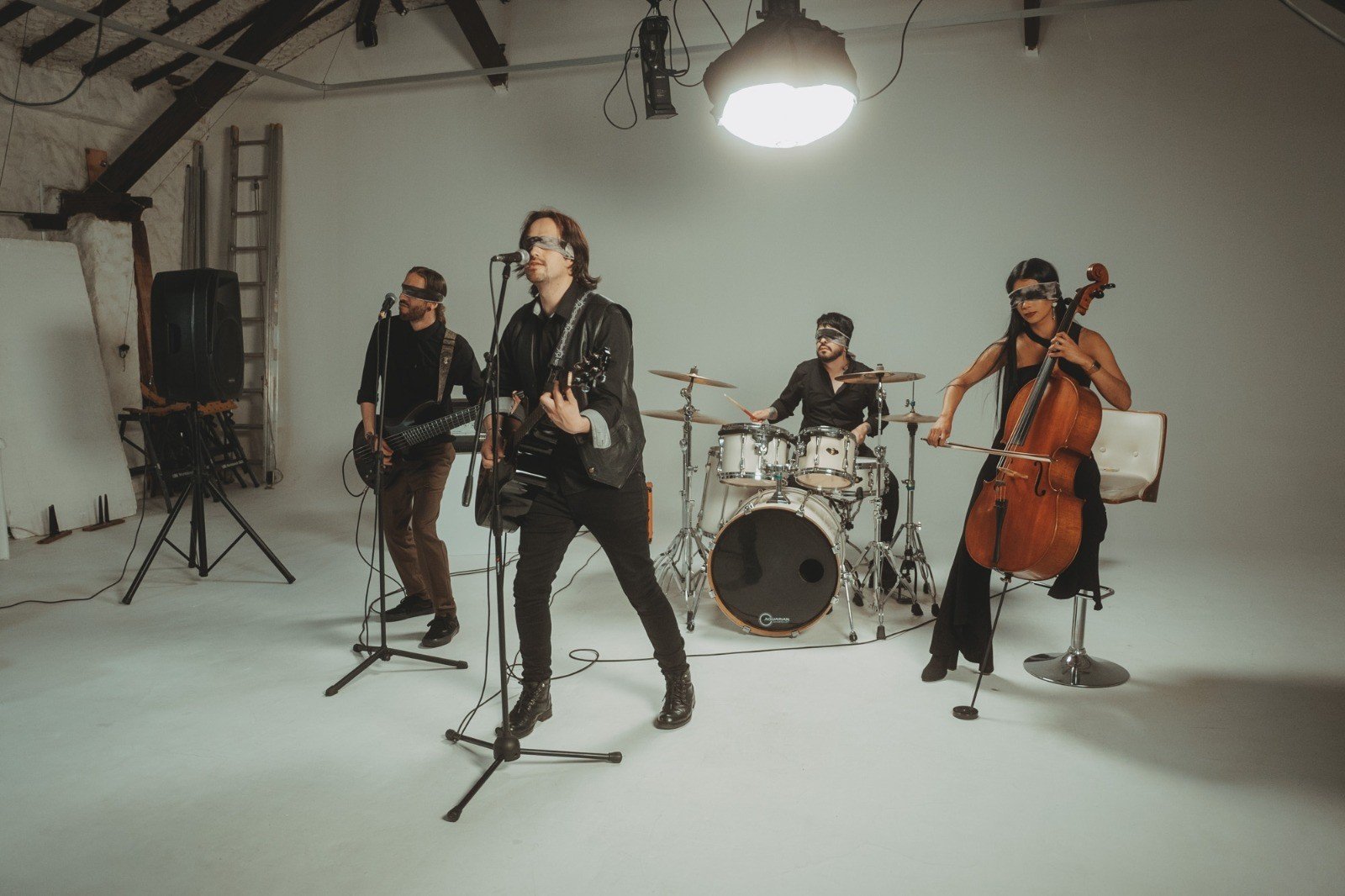 Designios presenta «Tienes miedo», una canción para buscar luz en medio de la oscuridad