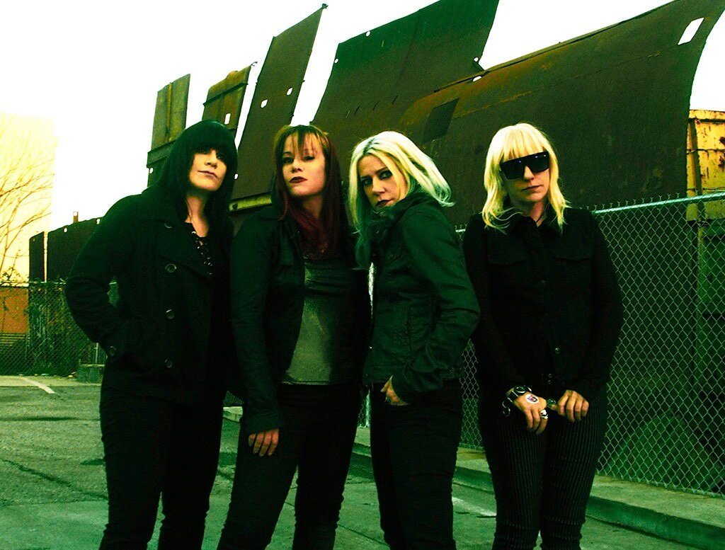 L7 por primera vez en Argentina