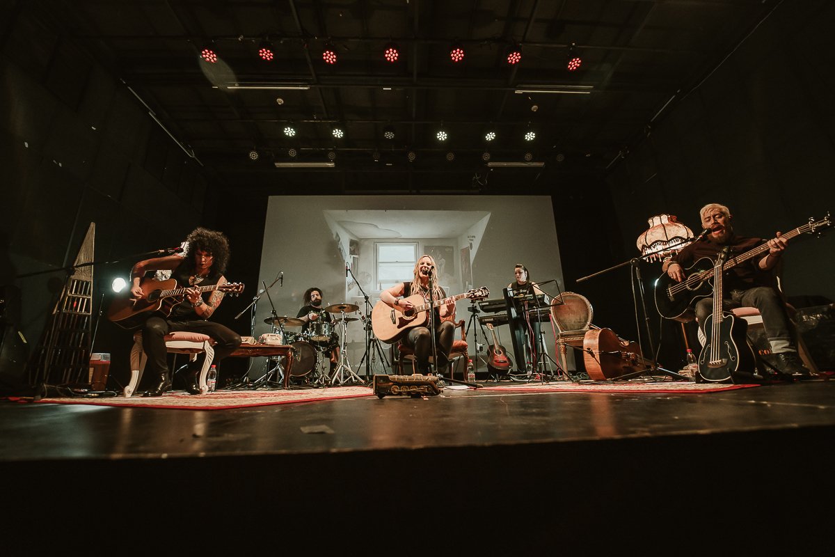 Cler Canifrú estrena su álbum «Unplugged»