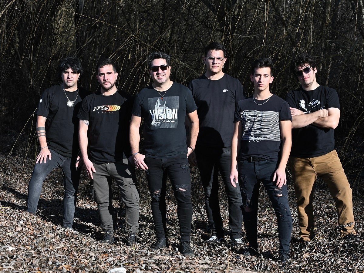 “Correr” es el primer single adelanto del nuevo álbum de Anitnegra