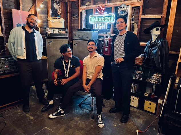 Los punks latinos 3LH lanzan su nuevo single «Blue Collar Blues»