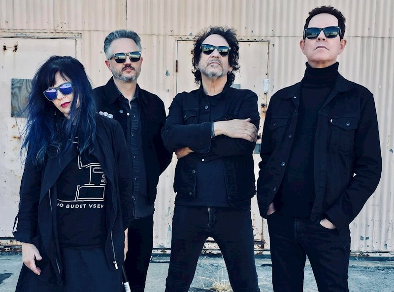 Octavian Winters lanza su EP debut «The Line or Curve», oscilando entre sombras y brillos
