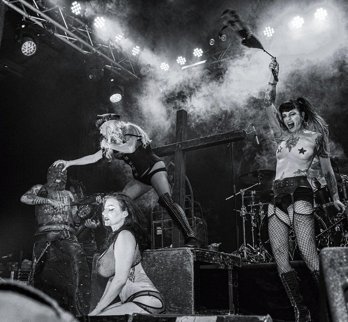 Genitorturers ¿La banda de rock más sexy del mundo?