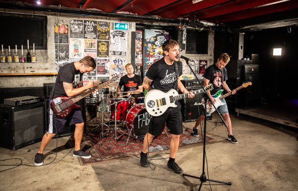 Fabled Mind lanza nuevo sencillo y video con letra «Altered Reality»
