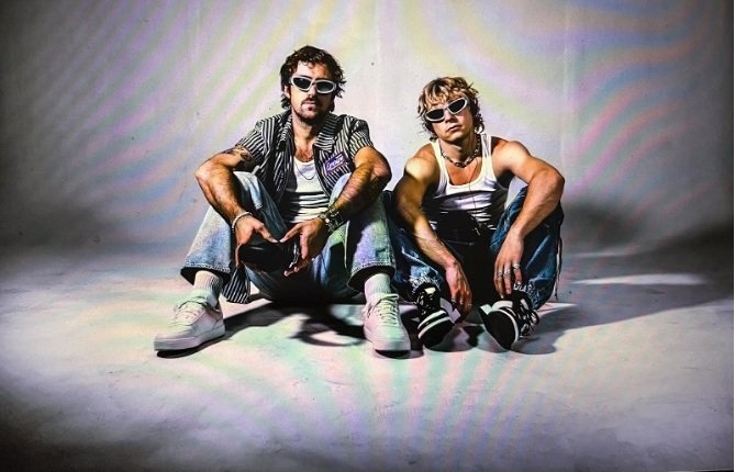 The Driver Era lanzó el video musical de su nuevo sencillo “Rumors”