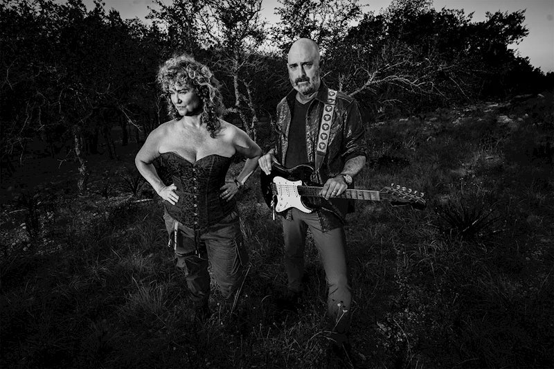 El legendario productor Tim Palmer y The Caughtery se unen en «The Rain Song»
