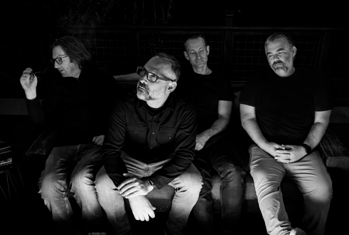 Time Spent Driving, pioneros de la legendaria escena emo de finales de los ’90, lanzaron su esperado LP “Estrangers”