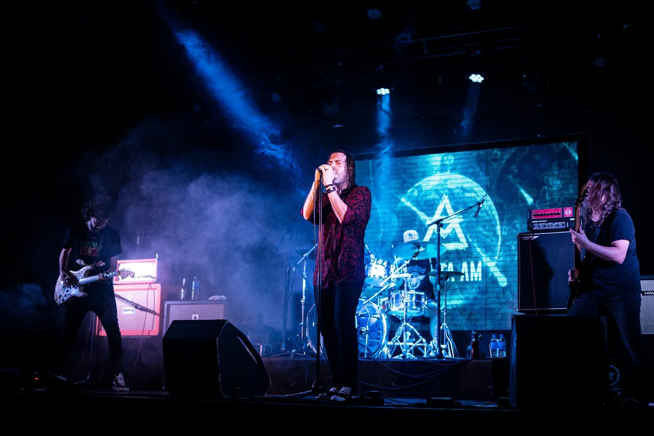 «Espeso Amor», nuevo single de Orbita AM