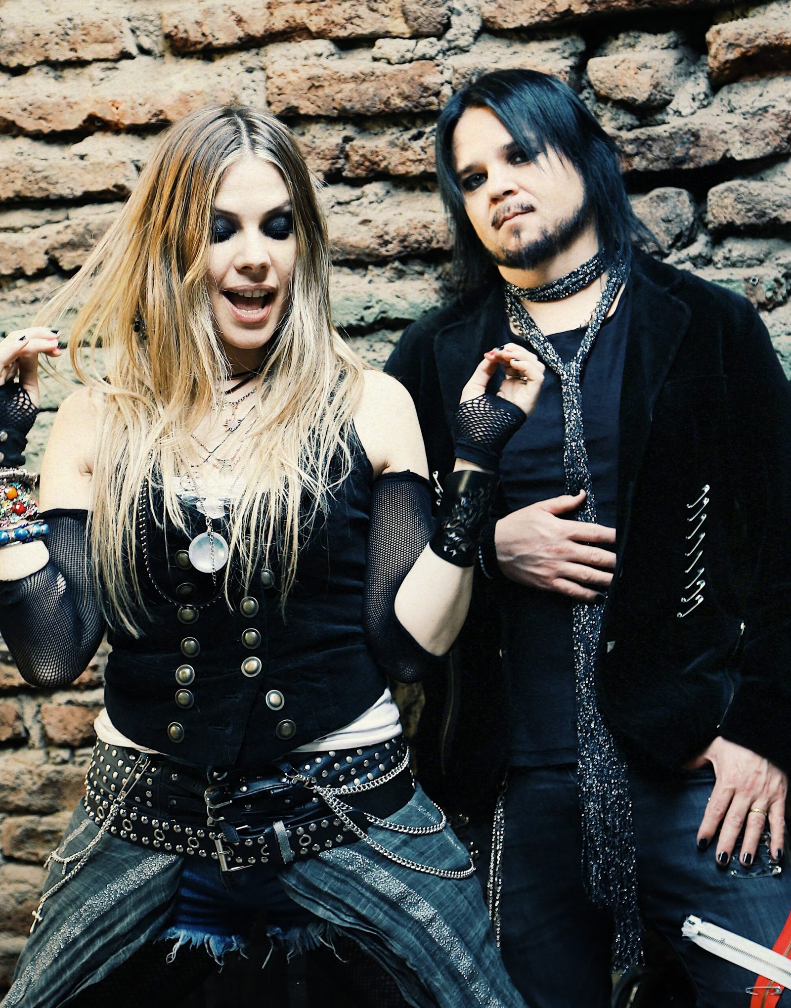 Delisse revive la época dorada del EMO con «Perdí la Fe (Otra Vez)», su nuevo single