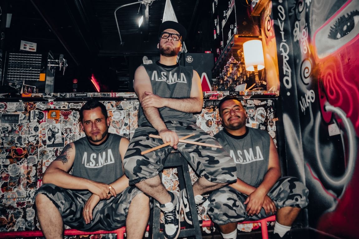 A.S.M.A presenta «Rebelión», una canción de rabia en contra de la represión