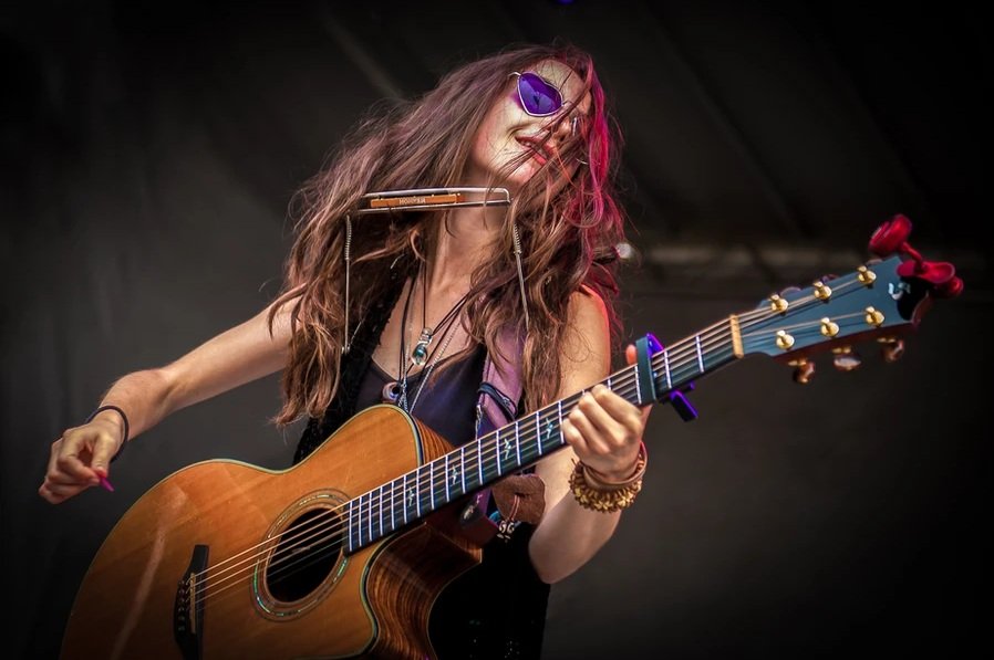 La canadiense Madison Galloway lanza un nuevo single