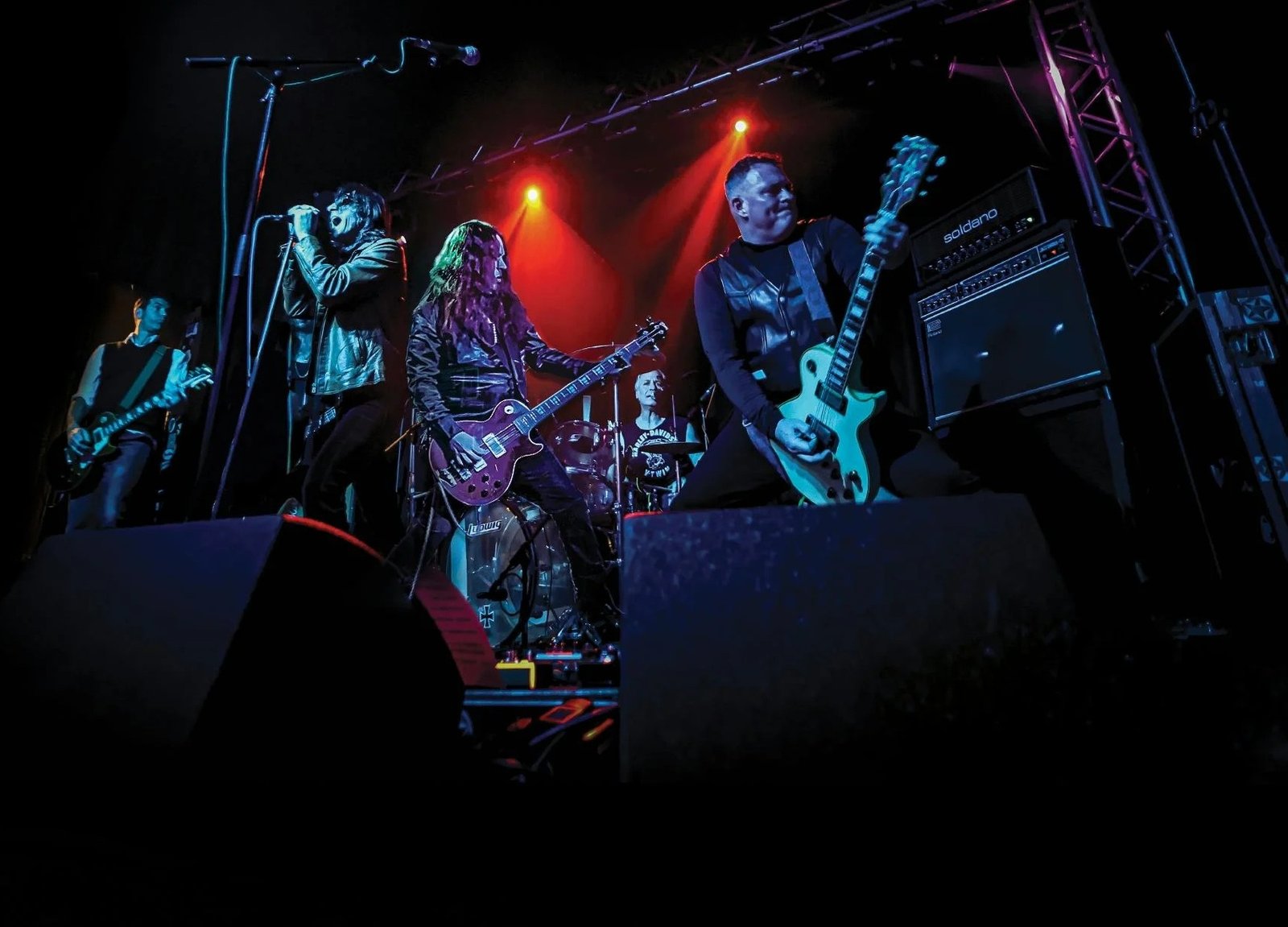Palooka rompe las puertas del rock con el nuevo sencillo «Cut You Out of Me» del próximo EP «Save Yourself»