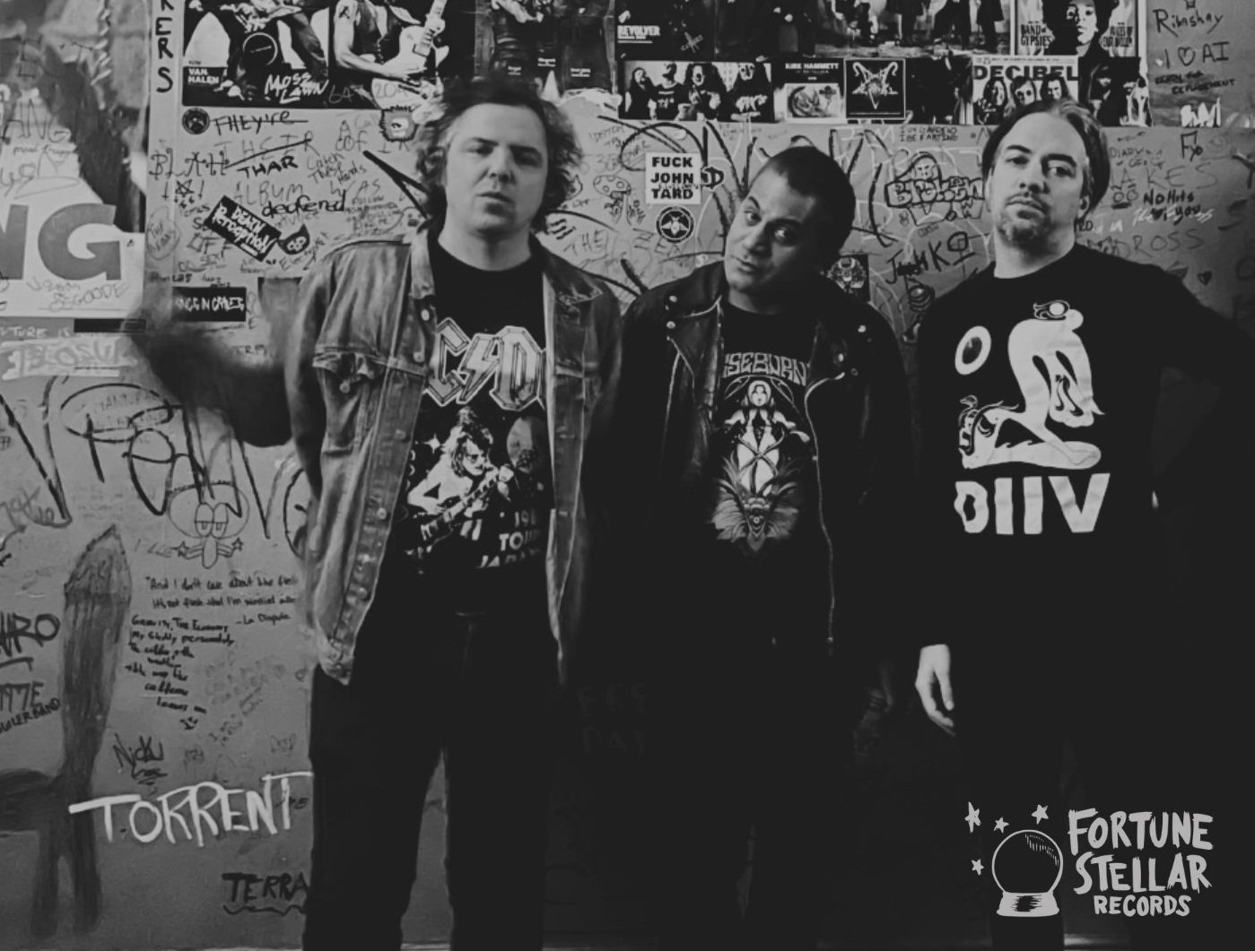 El trío trash pop Mad Ones presenta nuevo LP “’What it Takes”