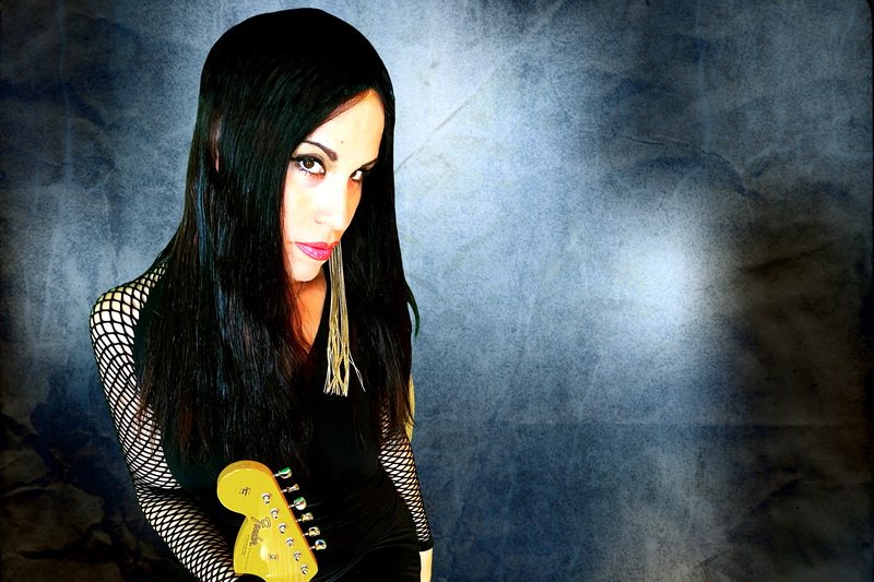 «Cosmic Wave» marca un salto de calidad en la carrera de la guitarrista Gia G