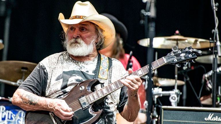 Murió Dickey Betts, guitarrista cofundador de The Allman Brothers