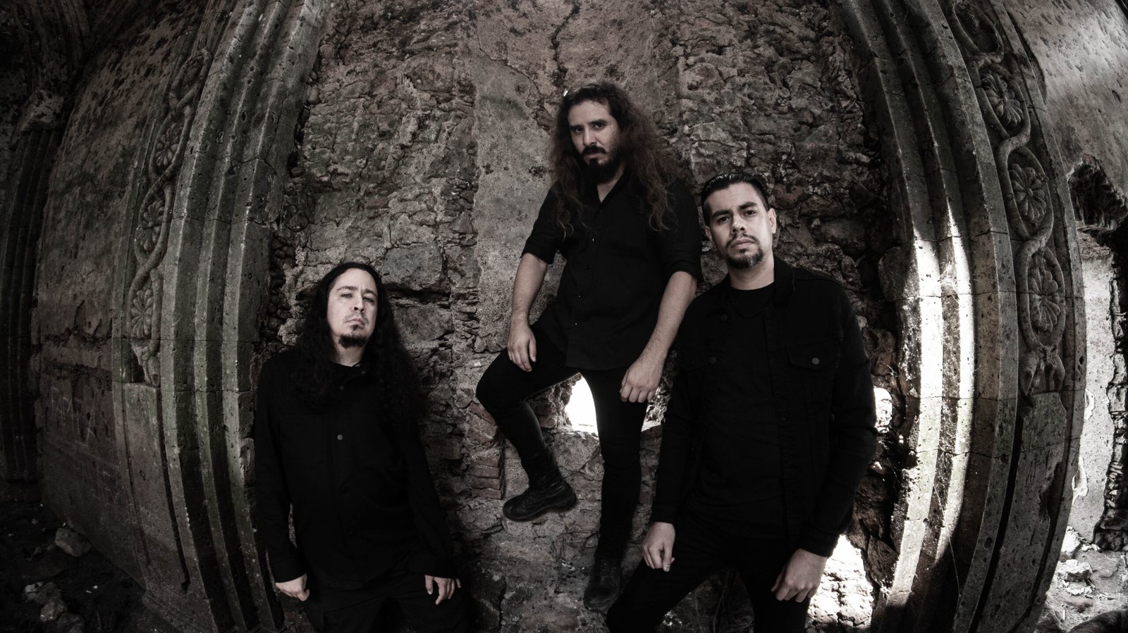 Los mexicanos Vanitas Dei presentan su colosal debut «Chapter I: Apocryphus»