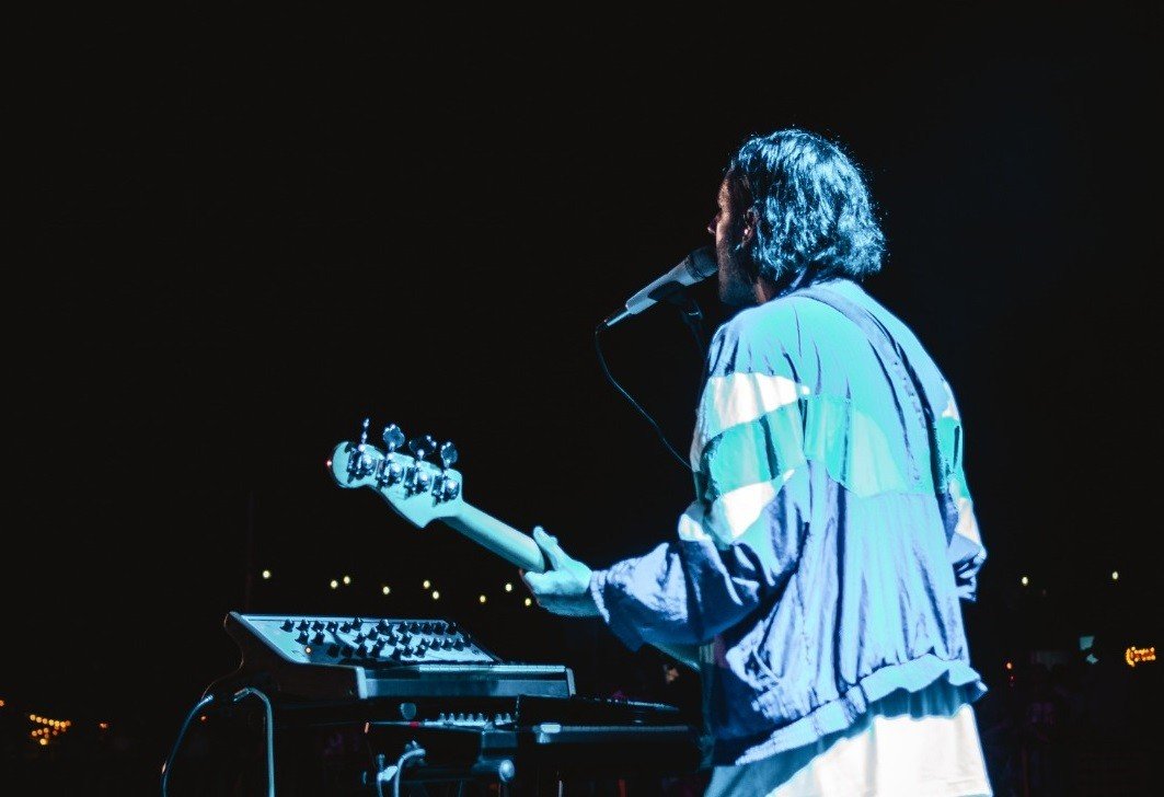 Desde Panamá, Nemula presenta «Sensei del Universo», una canción energética, rápida y futurista