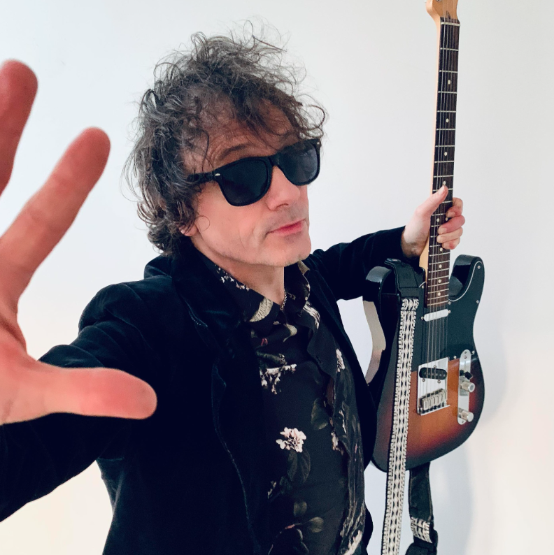 El rey del power pop británico Marc Valentine lanza nuevo sencillo + vídeo: «Tyrannical Wrecks»