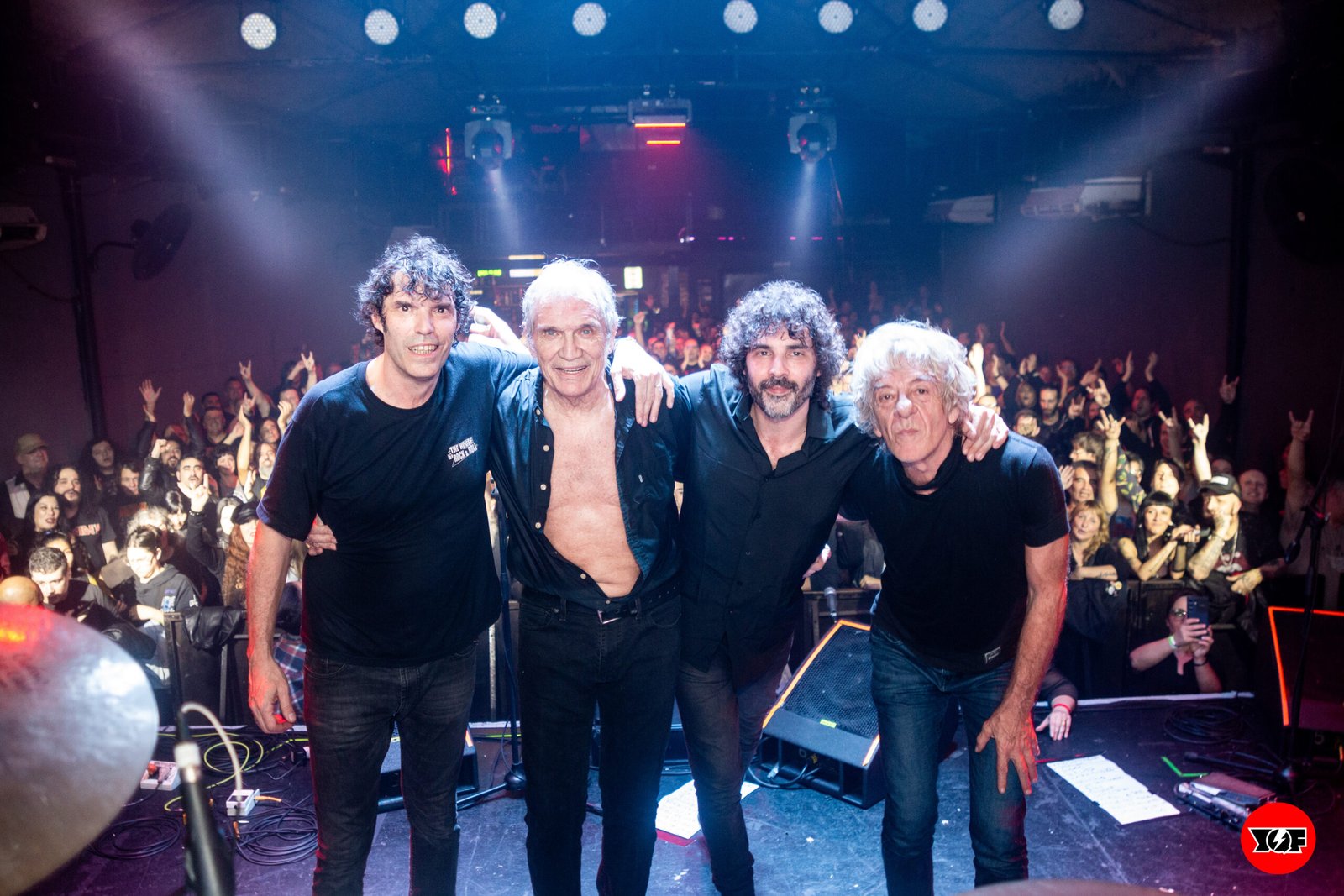 Vitico y Los Leones brindaron un concierto inolvidable en The Roxy Live