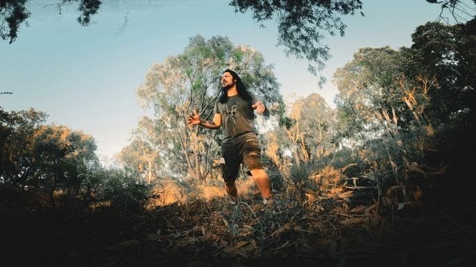 Illegal Mind lanza la versión de la canción rusa de punk rock “Лесник”