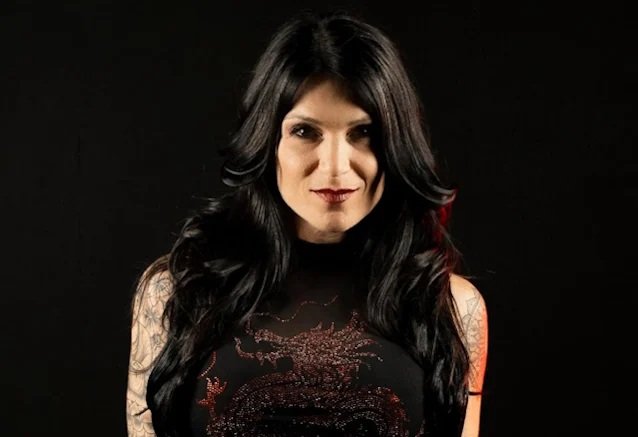 Rosa Laricchiuta es la nueva cantante de Vixen