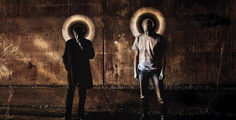 Oscuridad con un punto vulnerable de esperanza es el álbum «Half Light» de la banda post-punk industrial History Of Guns