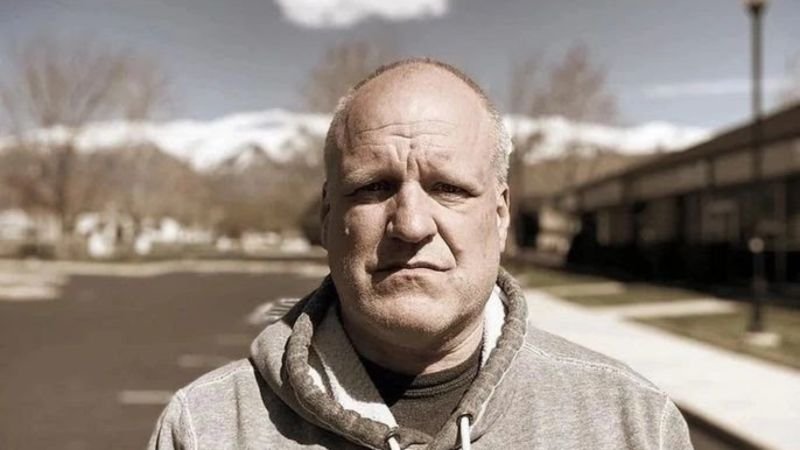 El músico estadounidense Bret Nybo lanza nuevo álbum «Machines»