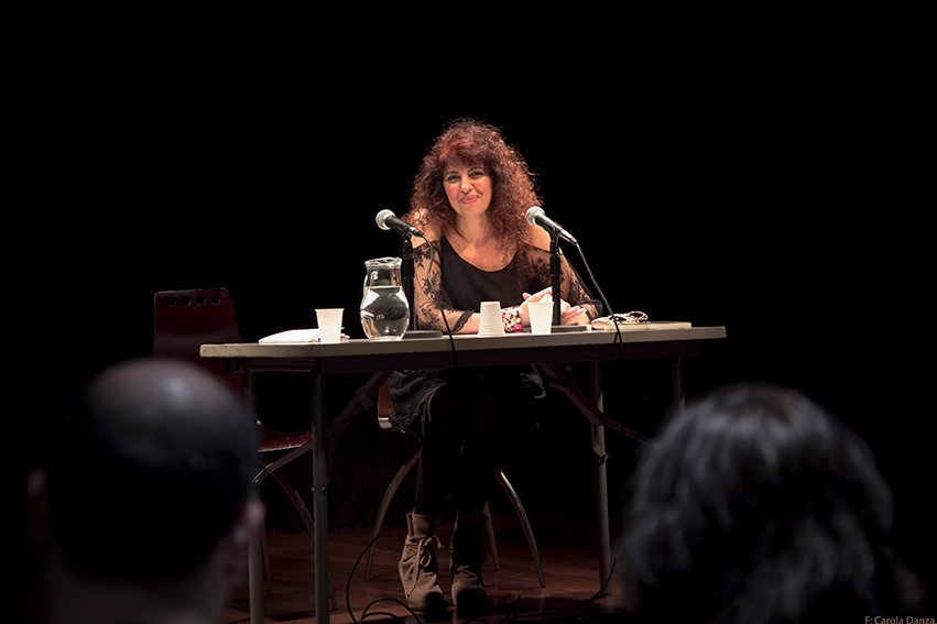 Ana Arzoumanian presenta su libro «Juana la Loca» con una experiencia innovadora en un palacio