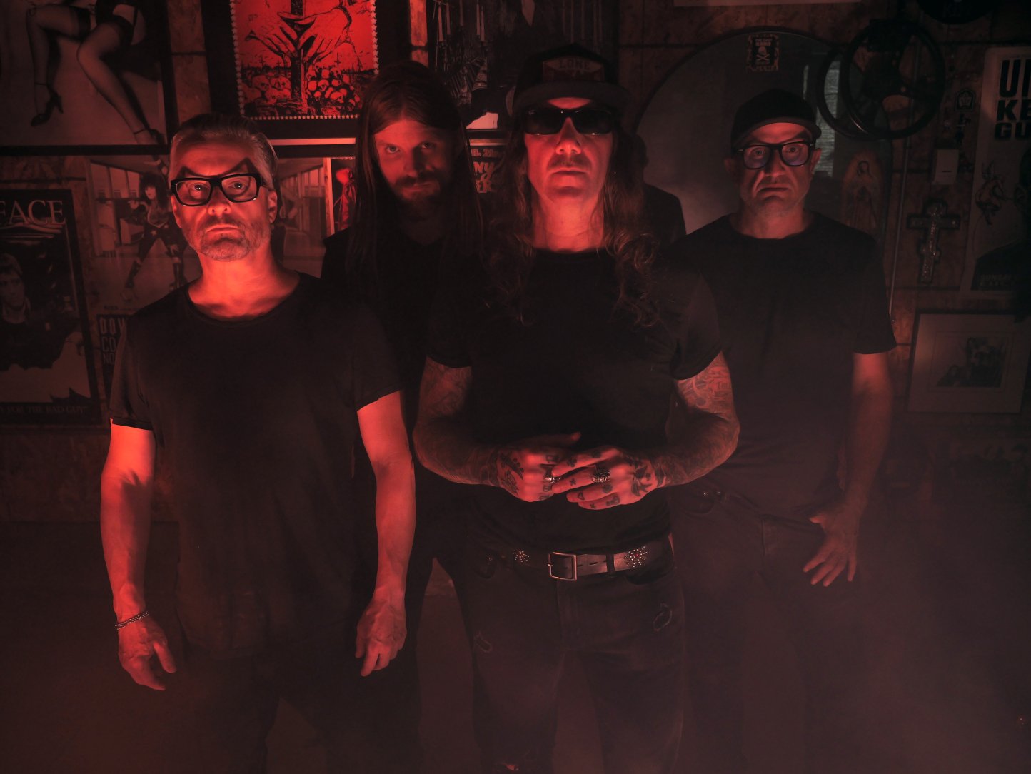The Pale Horses presentan el tema demoníaco de rock and roll «Never Know»