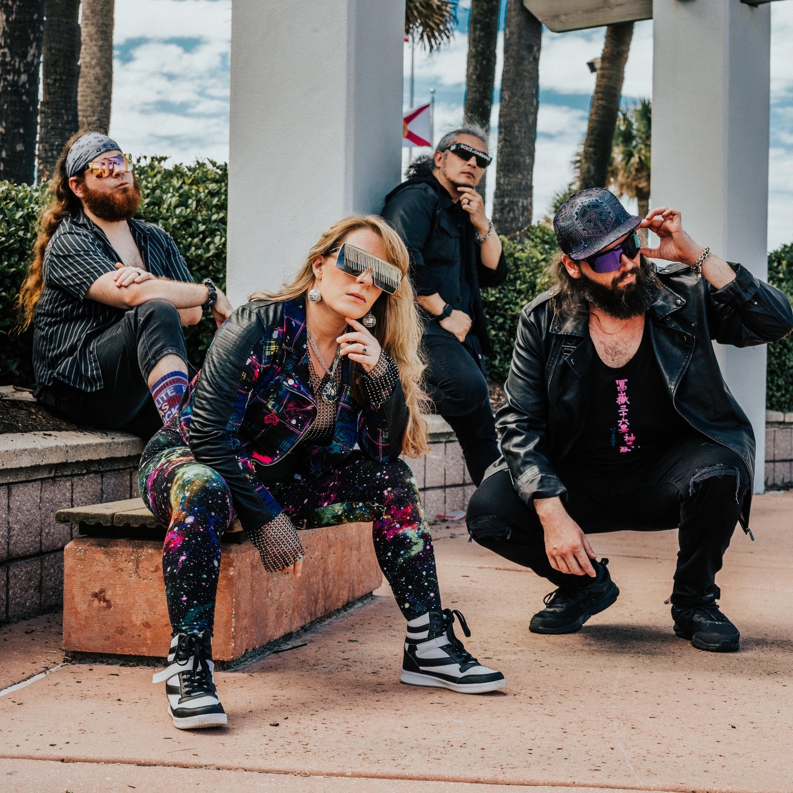 Seven Kingdoms presenta el single «The Square»