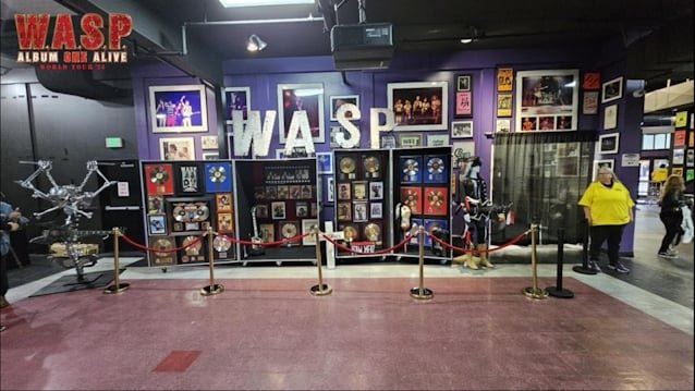 El W.A.S.P. Museum debuta como parte de la experiencia VIP de la gira «Album ONE Alive»