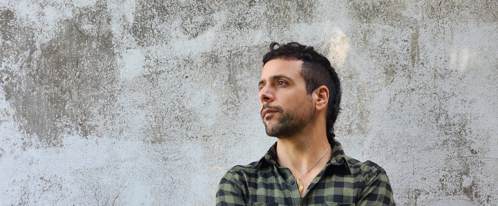 Juan Cabral devela la segunda parte de su disco debut