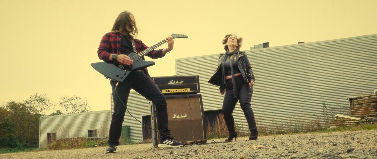 La banda belga de rock alternativo #40Something lanzó su nuevo sencillo «Just Like Thelma and Louise»