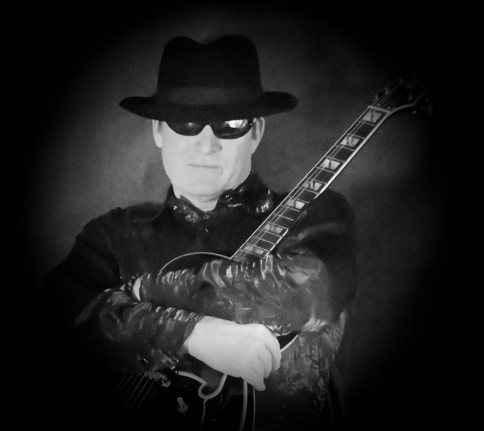 Nuevo lanzamiento de James Lee Johnston titulado «Winter moon»