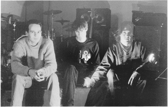 Movieland revive la escena shoegaze de Vancouver con «Then & Now»